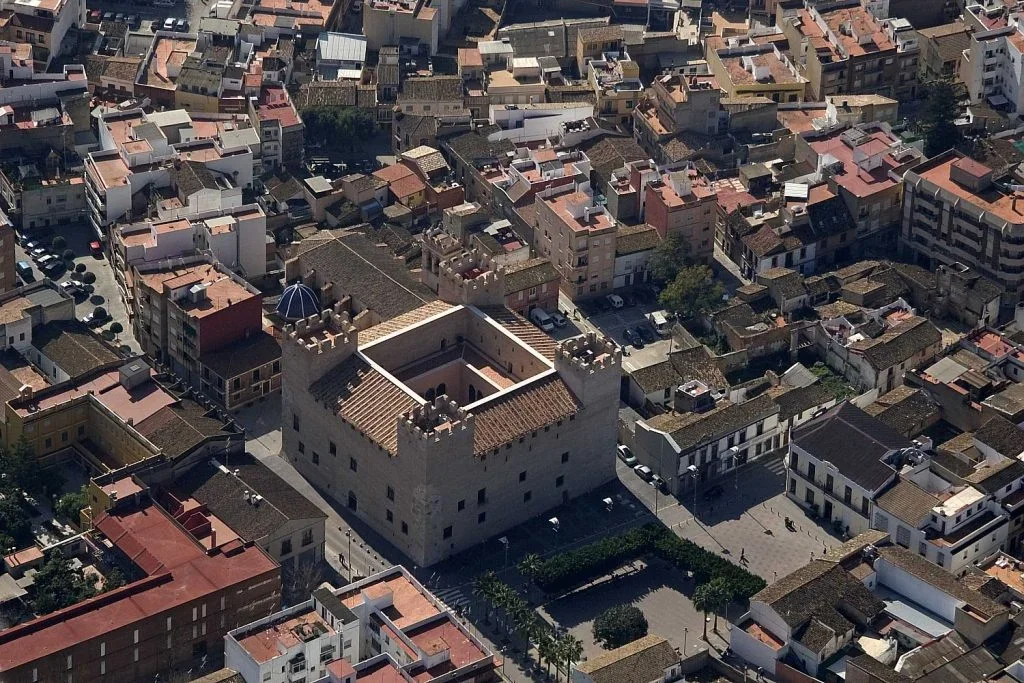 Castillo de Alaquás en la imagen original de búsqueda de viviendas